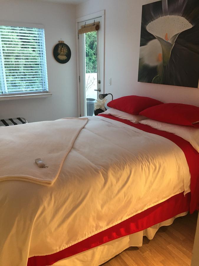 A Room At The Camelia Bed And Breakfast Tsawwassen Exteriér fotografie